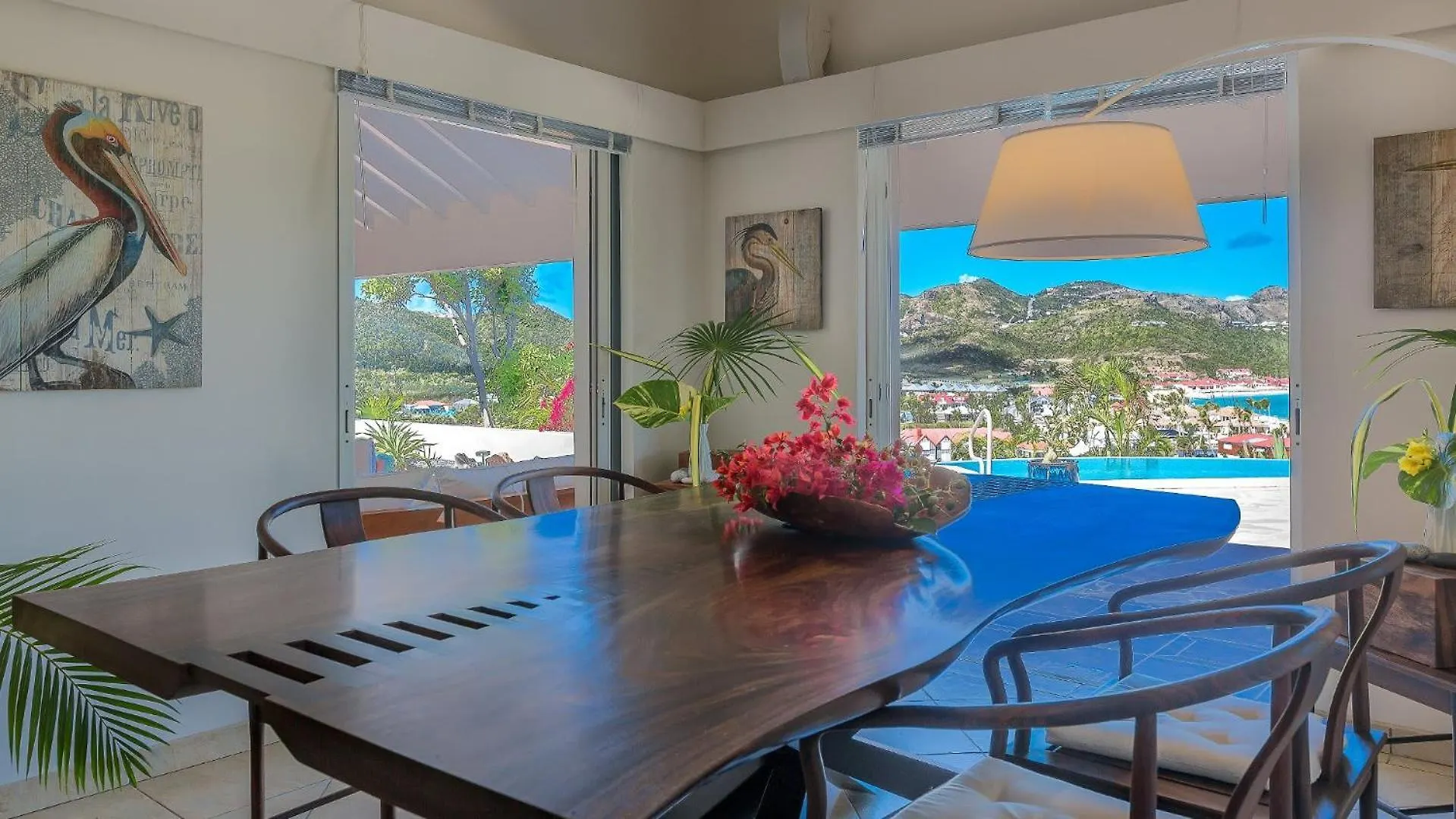 Ideally Located Villa With Indonesian Artworks St. Barthelemy Saint-Barthélemy