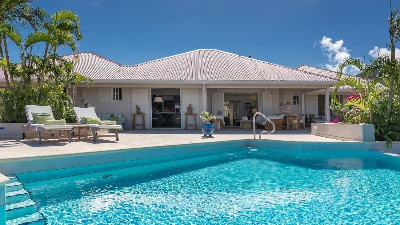 Ideally Located Villa With Indonesian Artworks St. Barthelemy Saint-Barthélemy