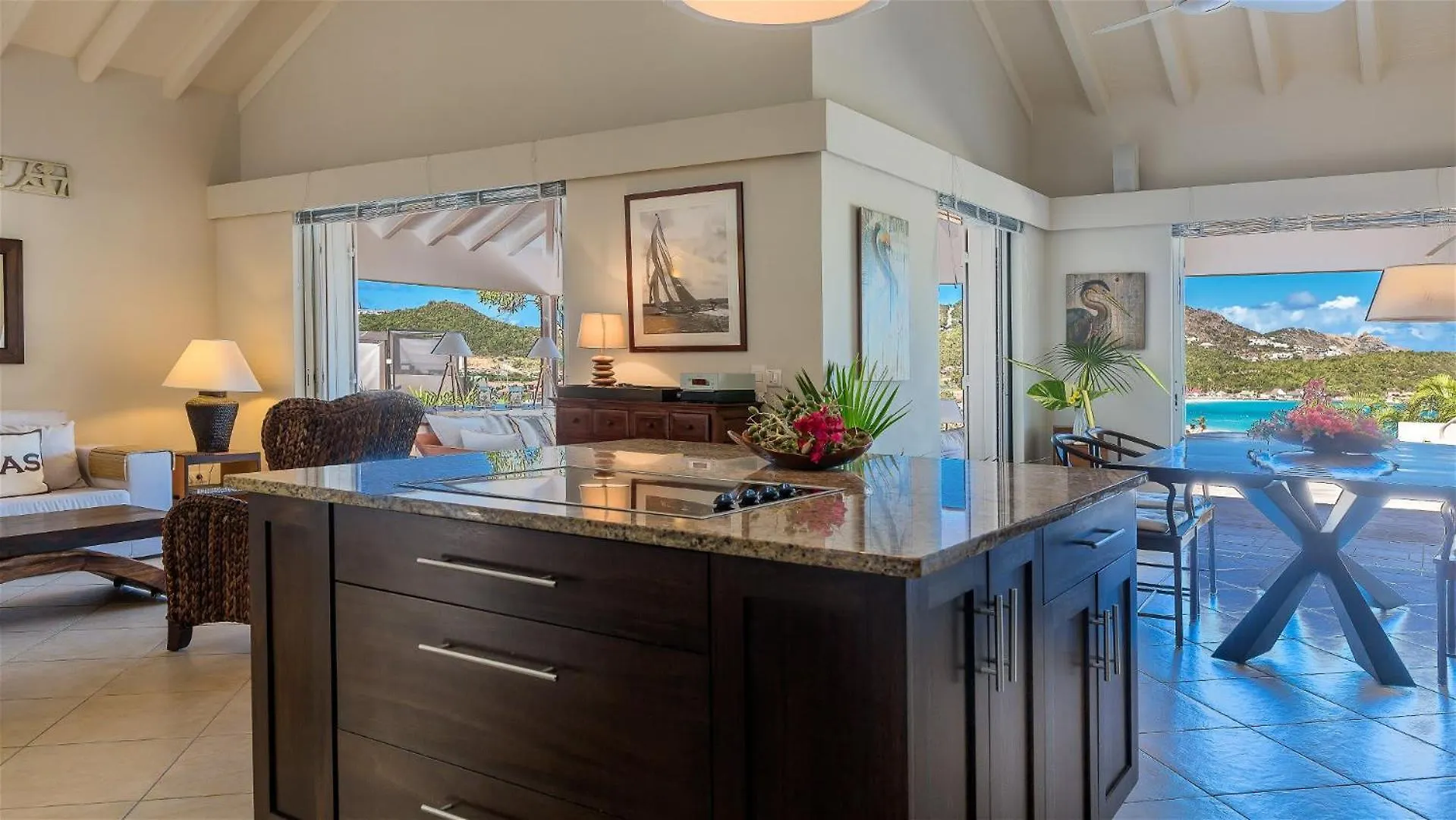 Ideally Located Villa With Indonesian Artworks St. Barthelemy Saint-Barthélemy