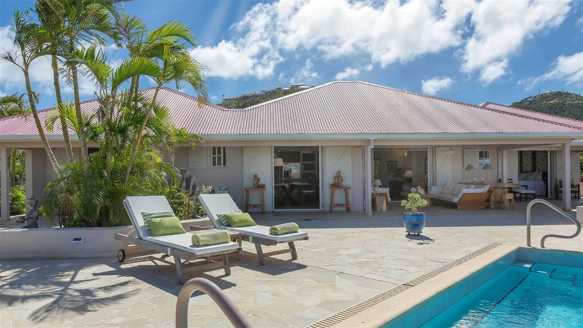 Ideally Located Villa With Indonesian Artworks St. Barthelemy 0*,  Saint-Barthélemy